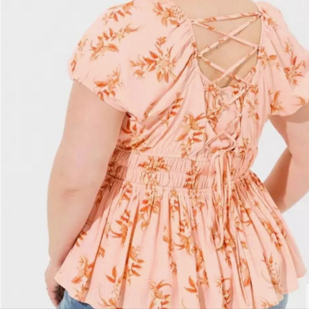 Torrid Floral Crinkle Gauze Top. Sz.4=26 - Picture 2 of 7